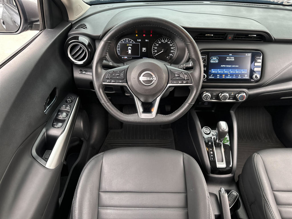 Nissan Kicks Cinza