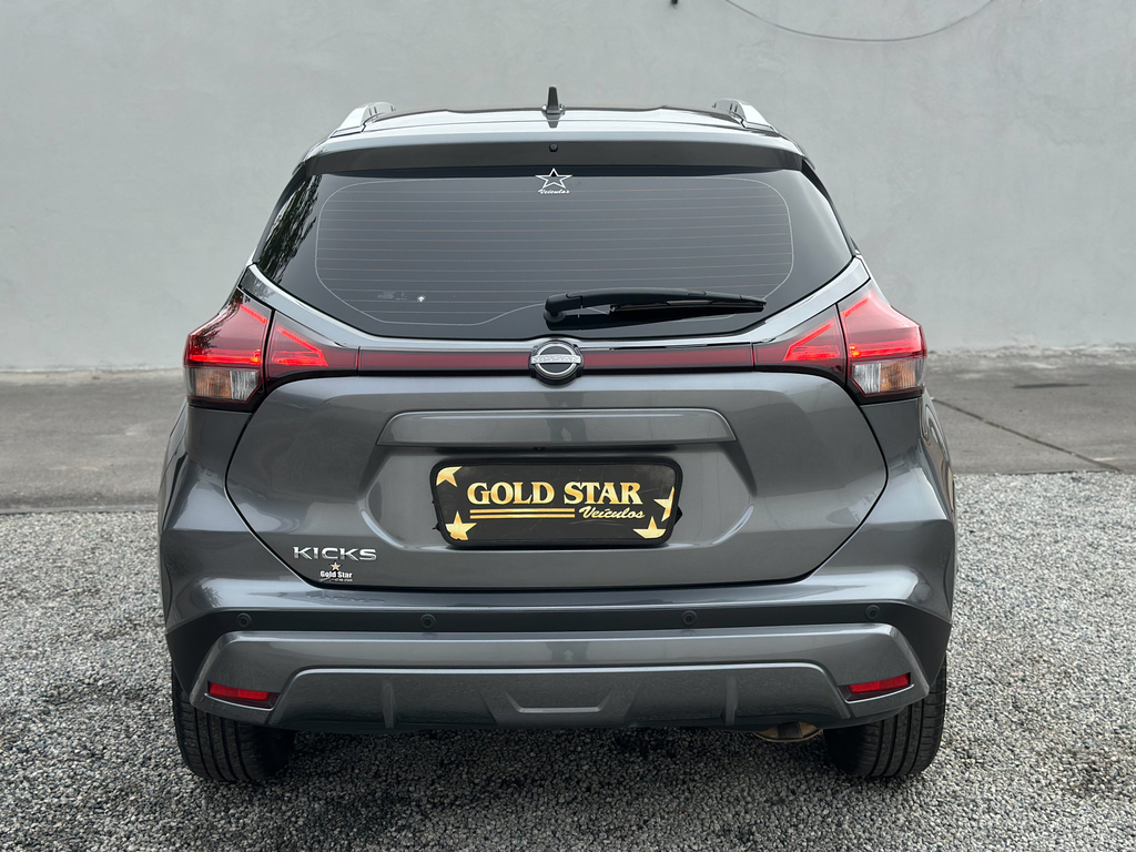 Nissan Kicks Cinza