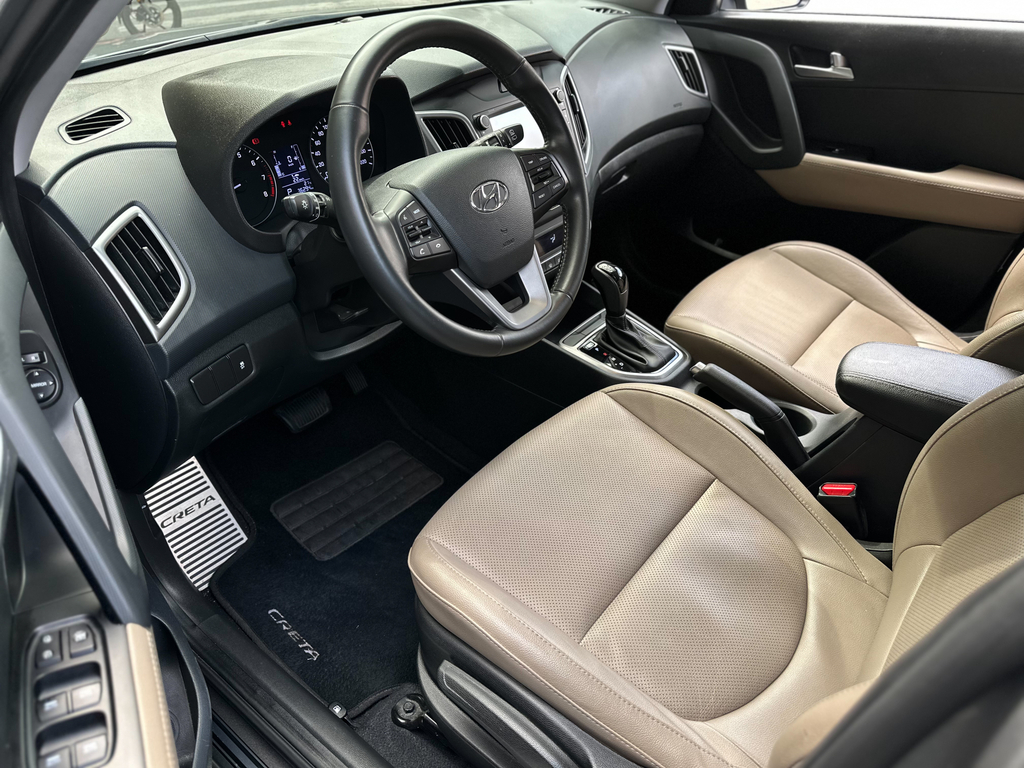 Hyundai Creta Cinza