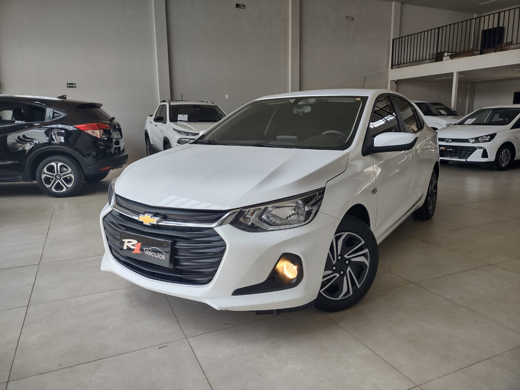 Chevrolet Onix Sedan Branco