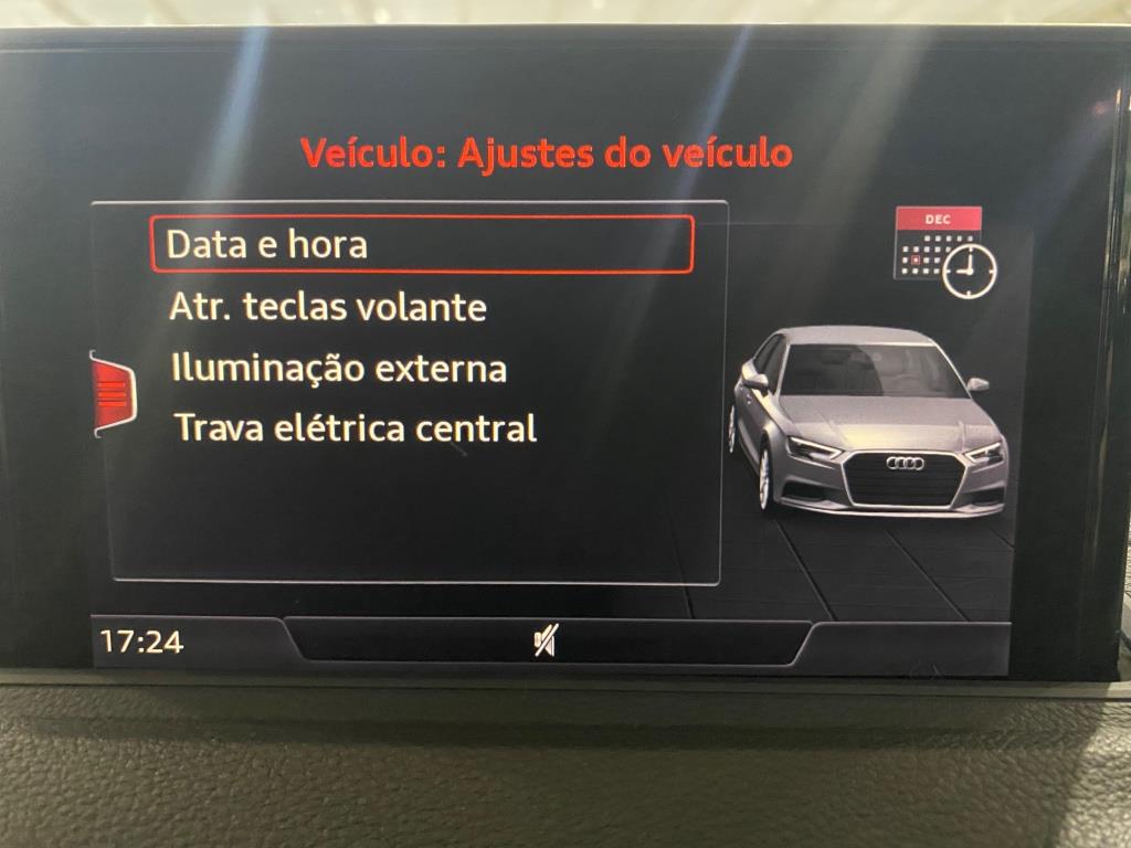 Audi A3 Sedan Prata