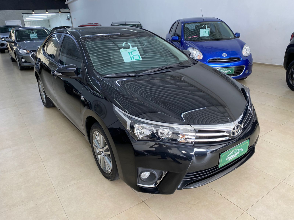Toyota Corolla Preto