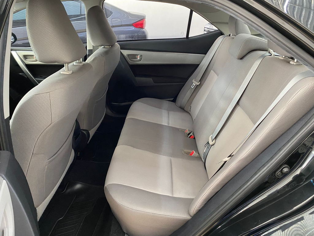 Toyota Corolla Preto