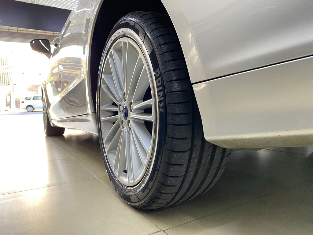 Ford Fusion Prata