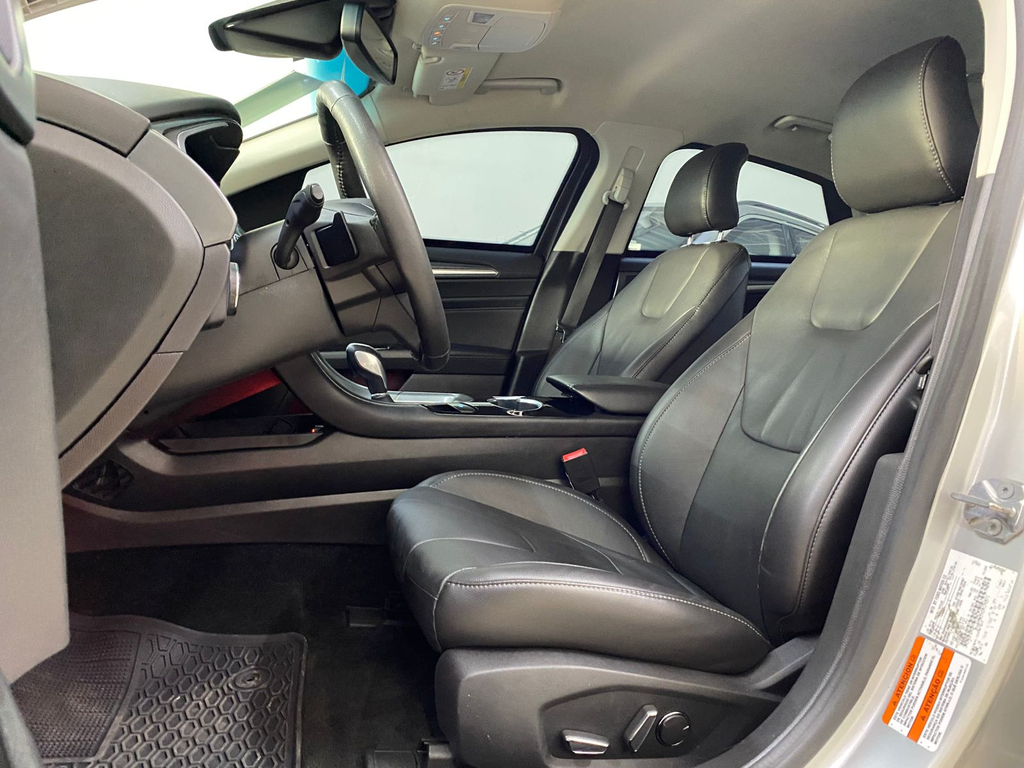 Ford Fusion Prata