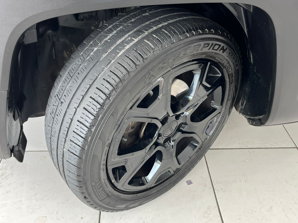 Jeep Renegade Preto