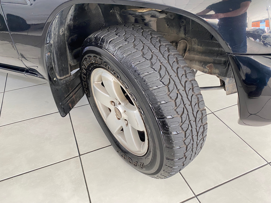 Mitsubishi Pajero TR4 Preto