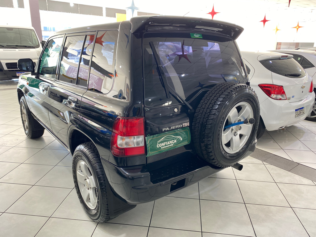 Mitsubishi Pajero TR4 Preto