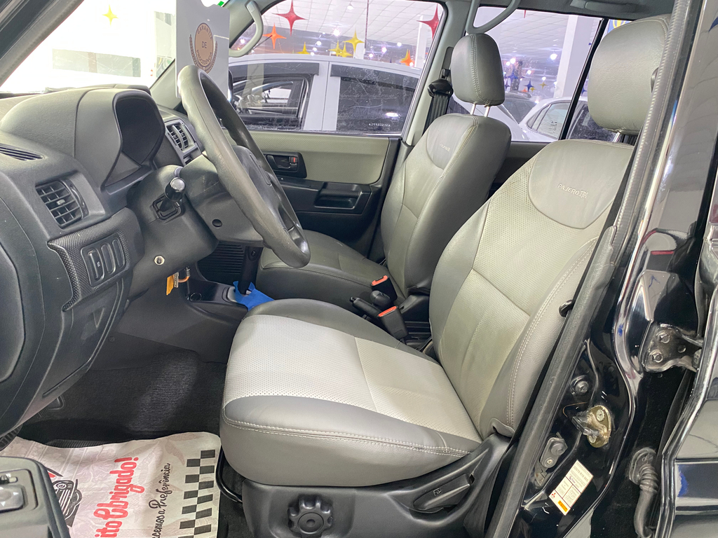 Mitsubishi Pajero TR4 Preto
