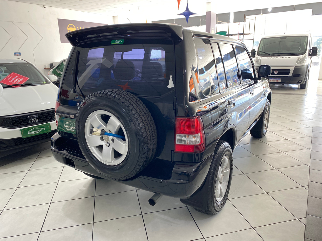 Mitsubishi Pajero TR4 Preto
