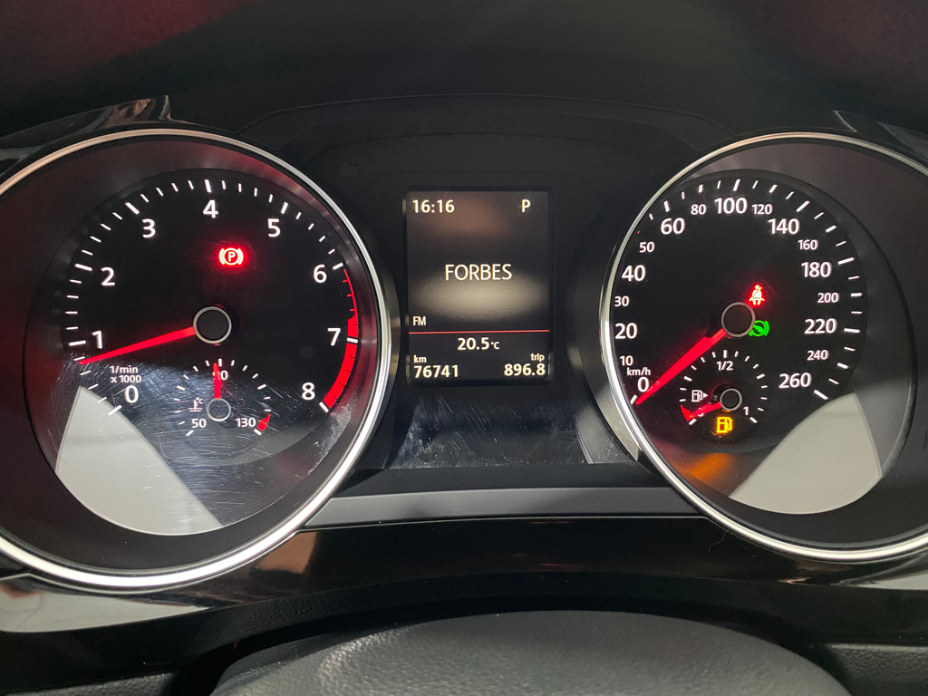 Volkswagen Jetta Cinza