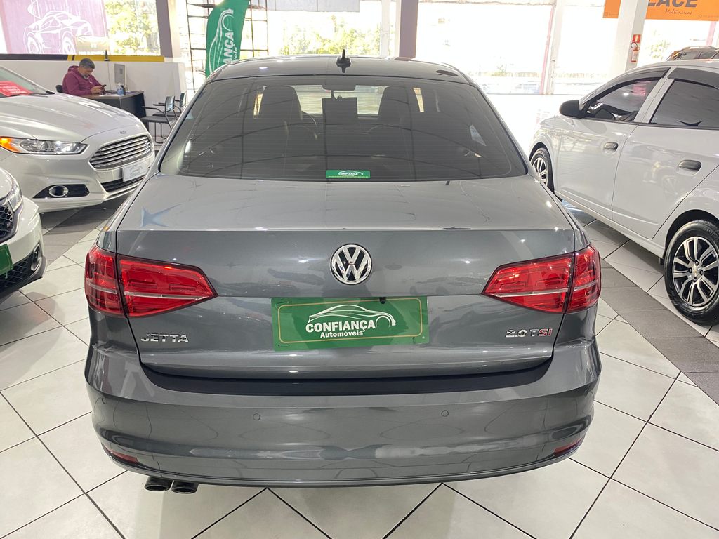 Volkswagen Jetta Cinza