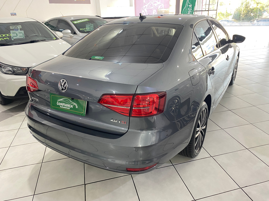 Volkswagen Jetta Cinza