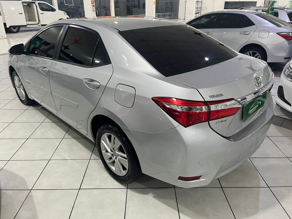 Toyota Corolla Prata