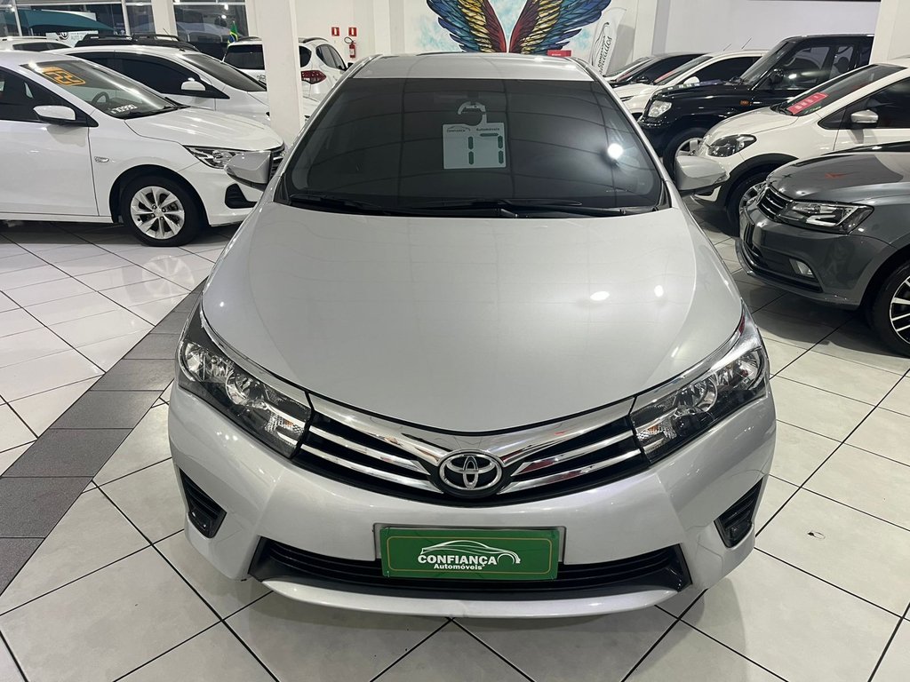 Toyota Corolla Prata