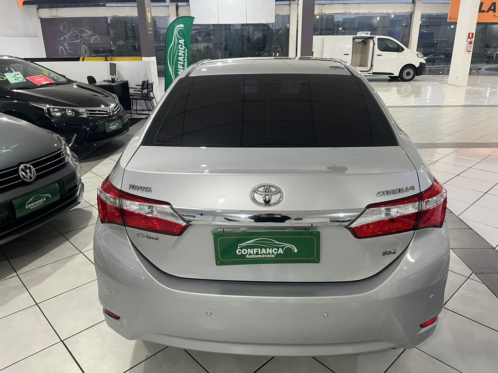 Toyota Corolla Prata