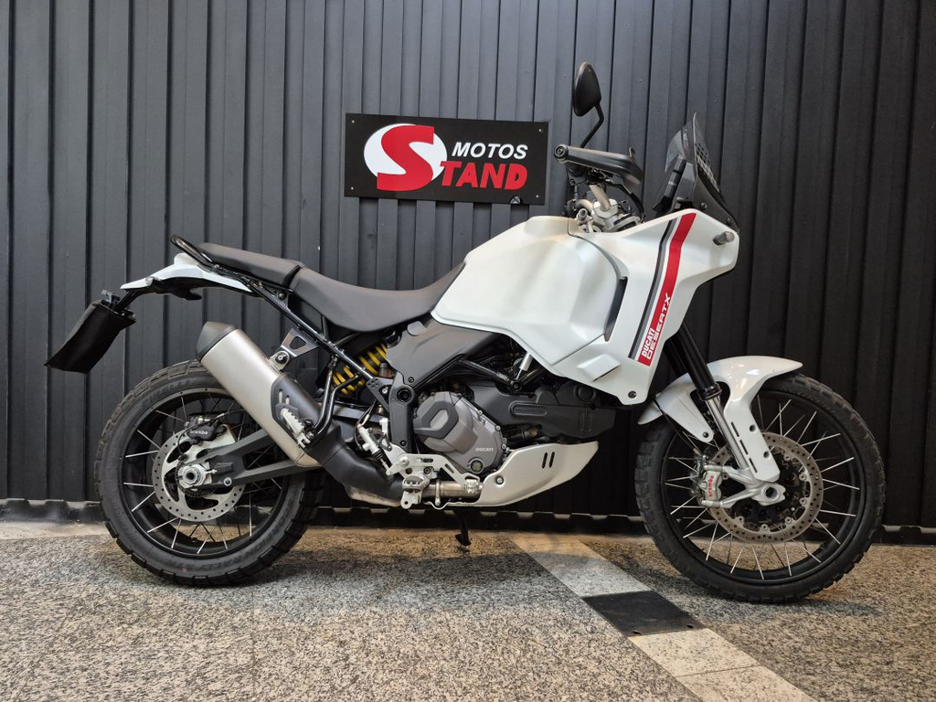foto do veículo Ducati Desert x X
