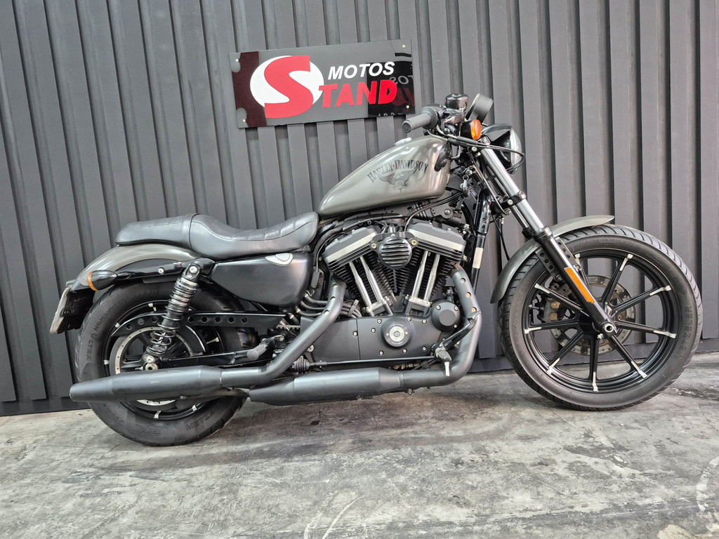 foto do veículo Harley-Davidson Xl 883N IRON