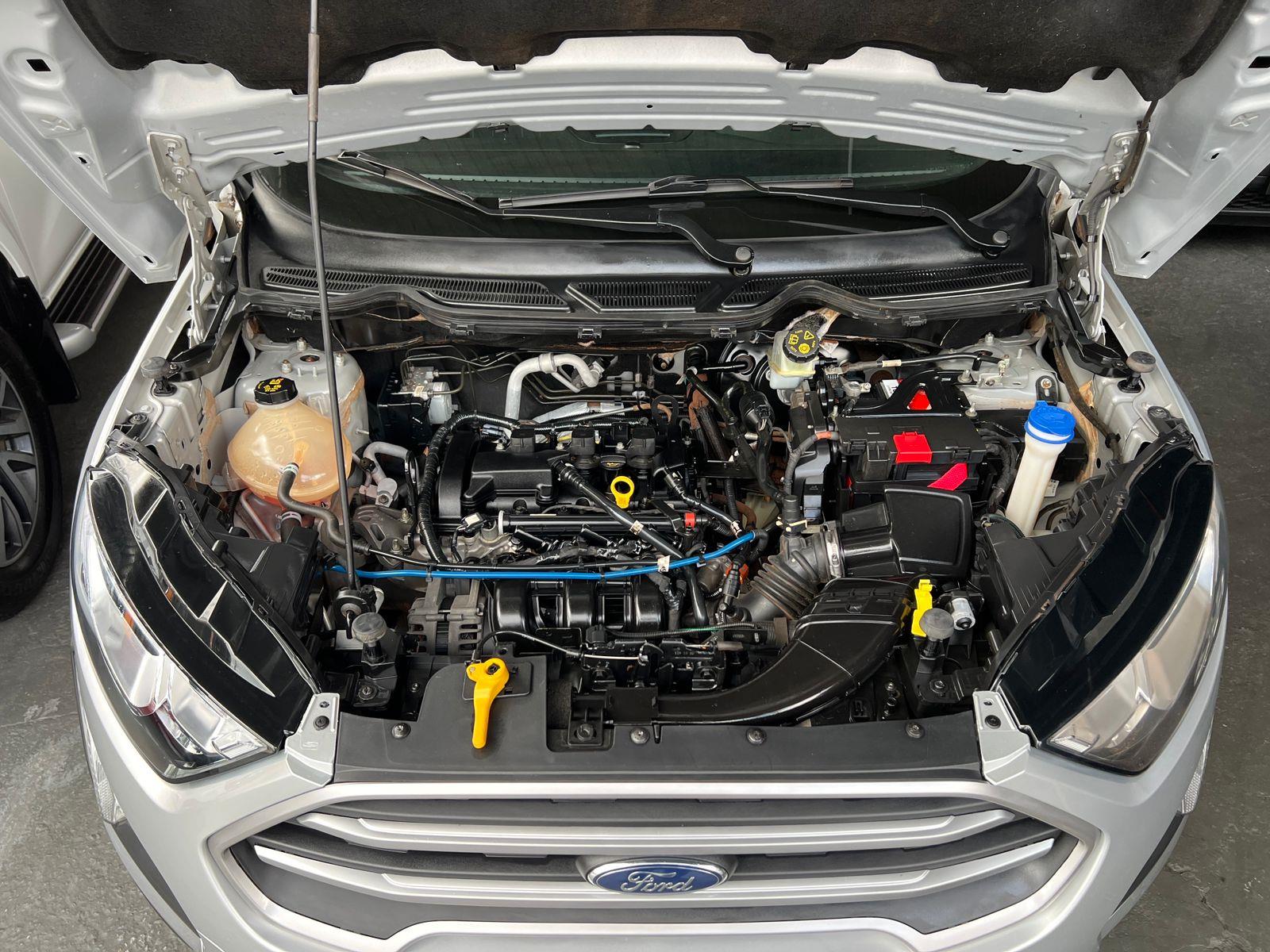 Ford EcoSport Prata