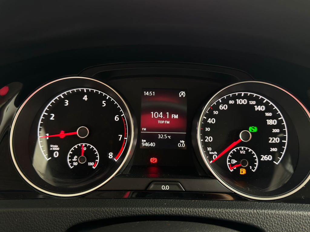 Volkswagen Golf Branco
