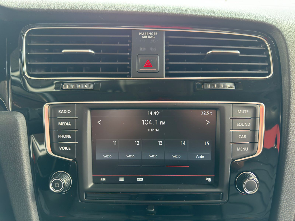 Volkswagen Golf Branco