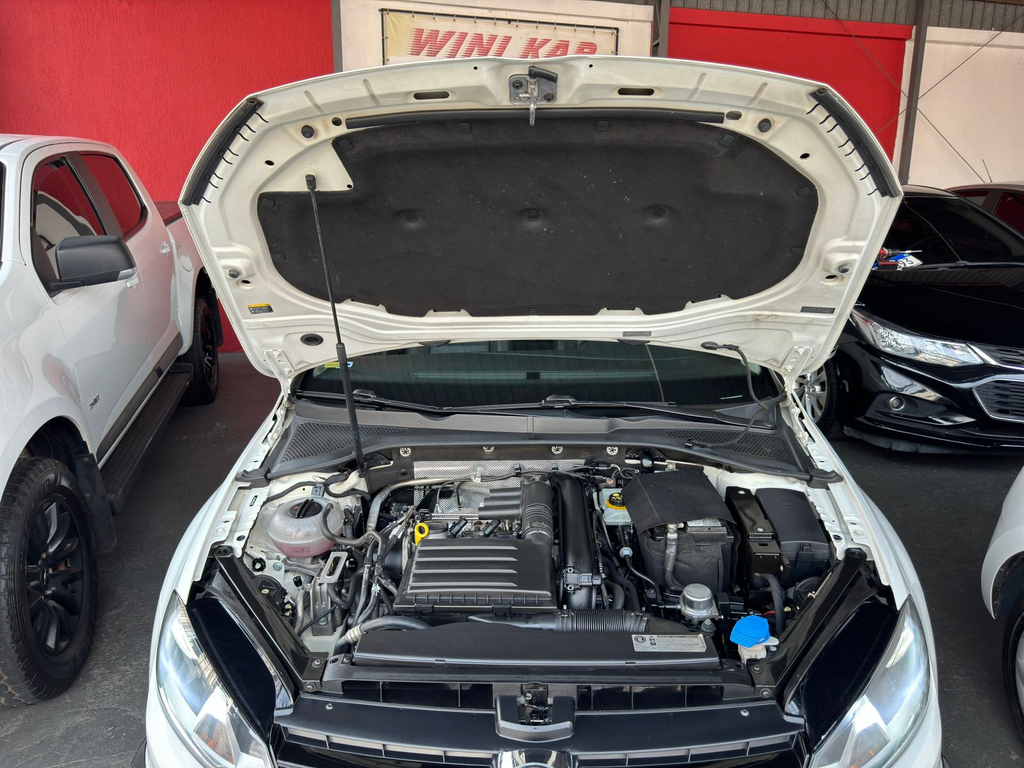 Volkswagen Golf Branco