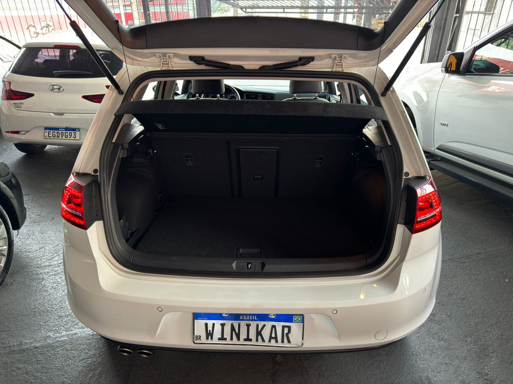 Volkswagen Golf Branco