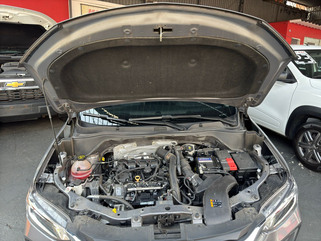 Chevrolet Tracker Cinza