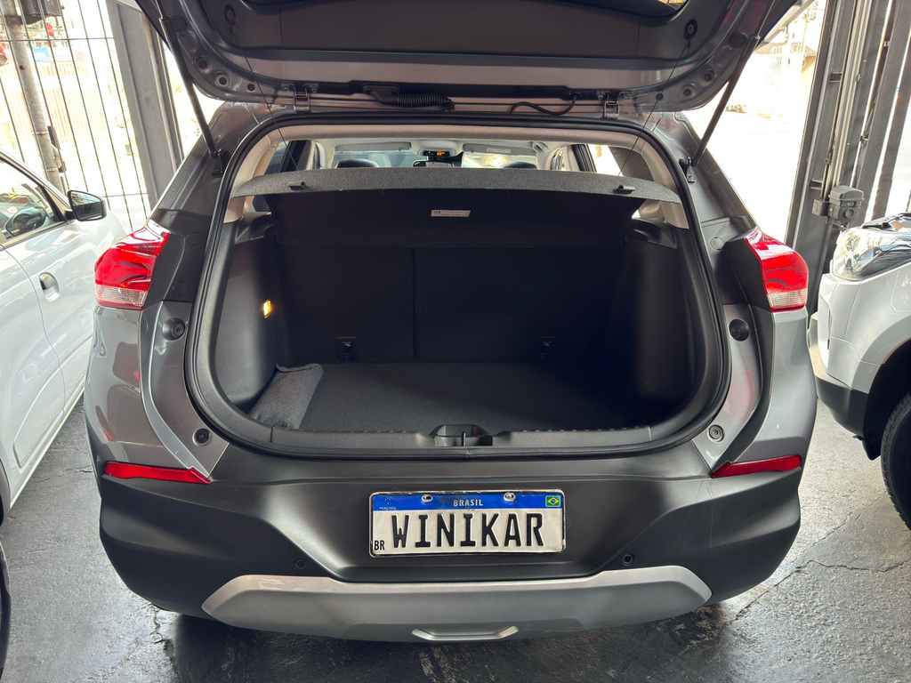 Chevrolet Tracker Cinza