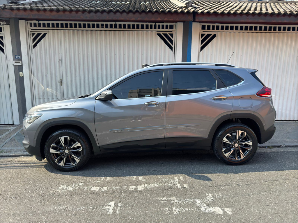 Chevrolet Tracker Cinza