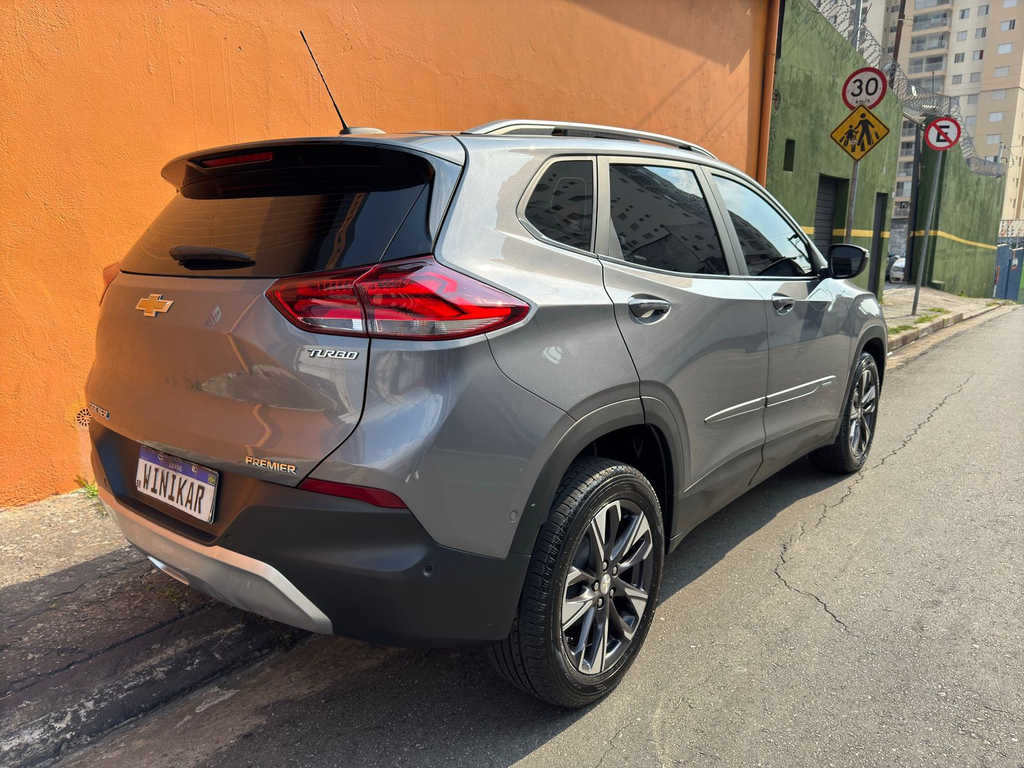 Chevrolet Tracker Cinza