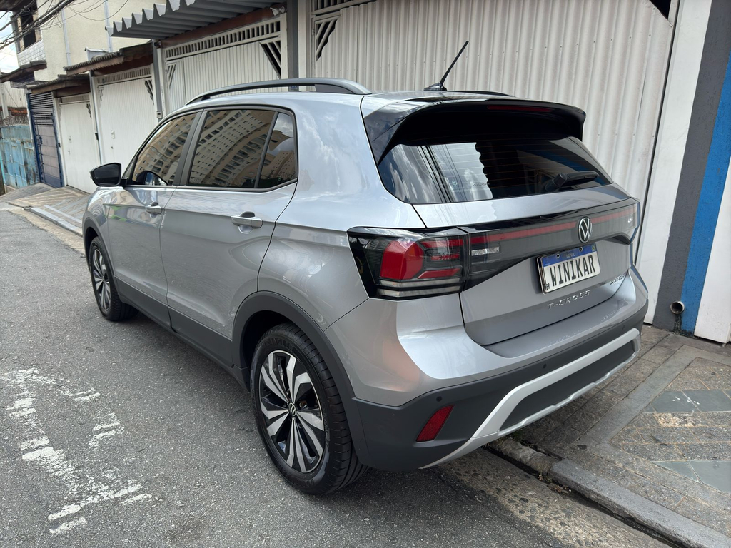 Volkswagen T-Cross Prata