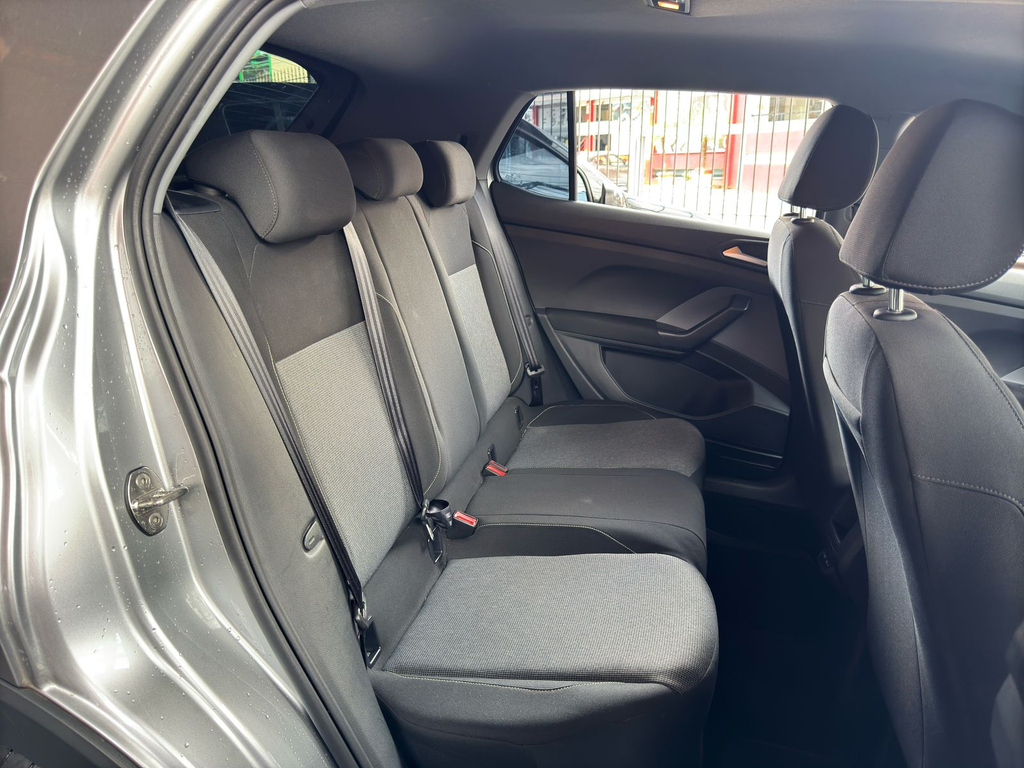 Volkswagen T-Cross Prata