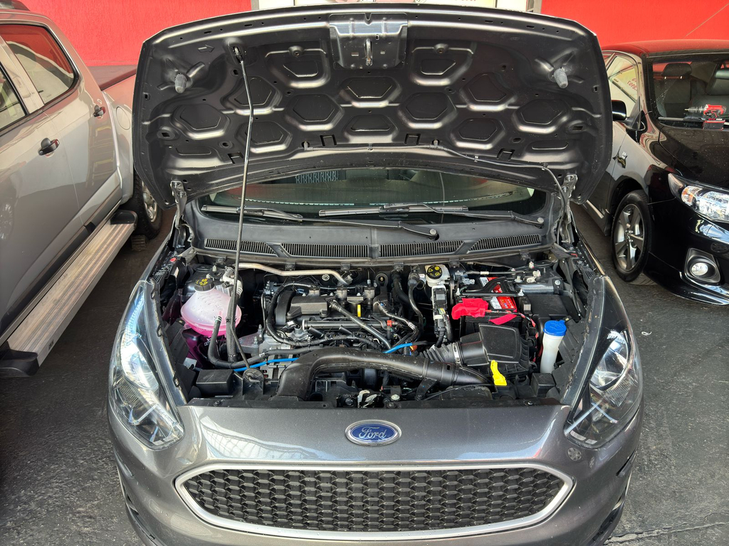 Ford Ka Cinza