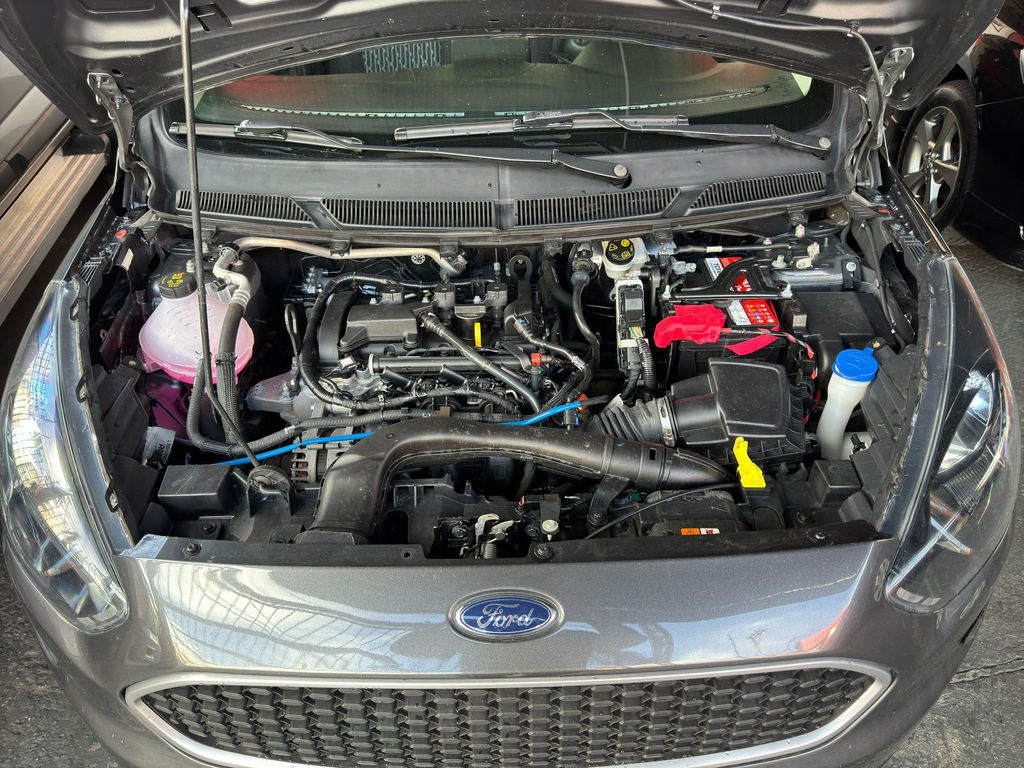 Ford Ka Cinza