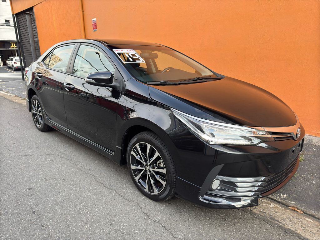 Toyota Corolla Preto