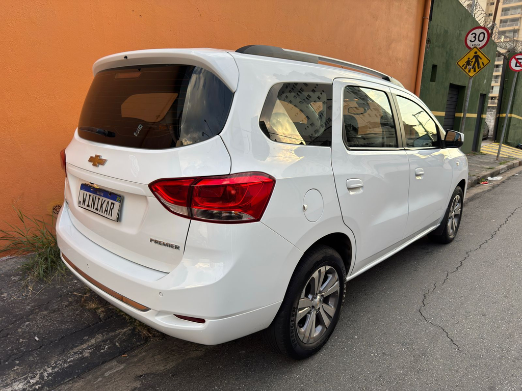 Chevrolet Spin Branco