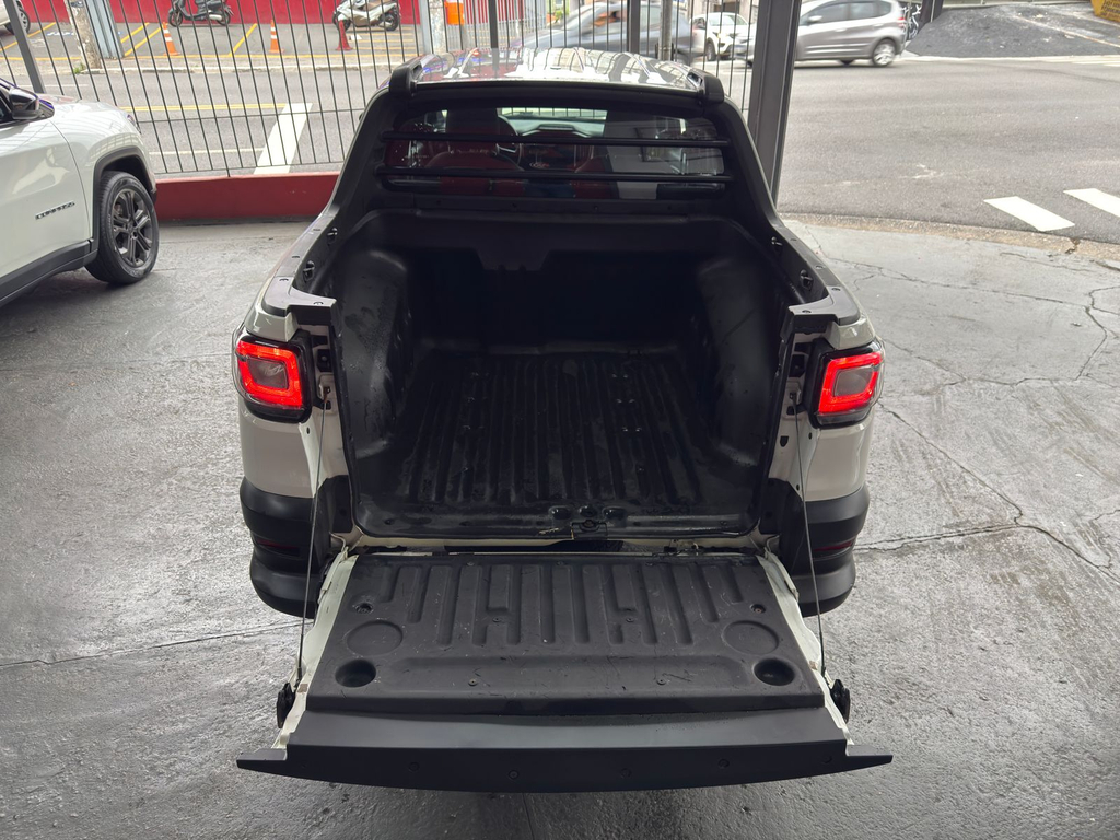 Fiat Strada Branco