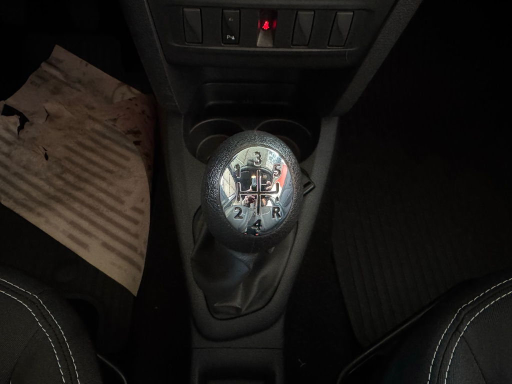 Renault Logan Cinza