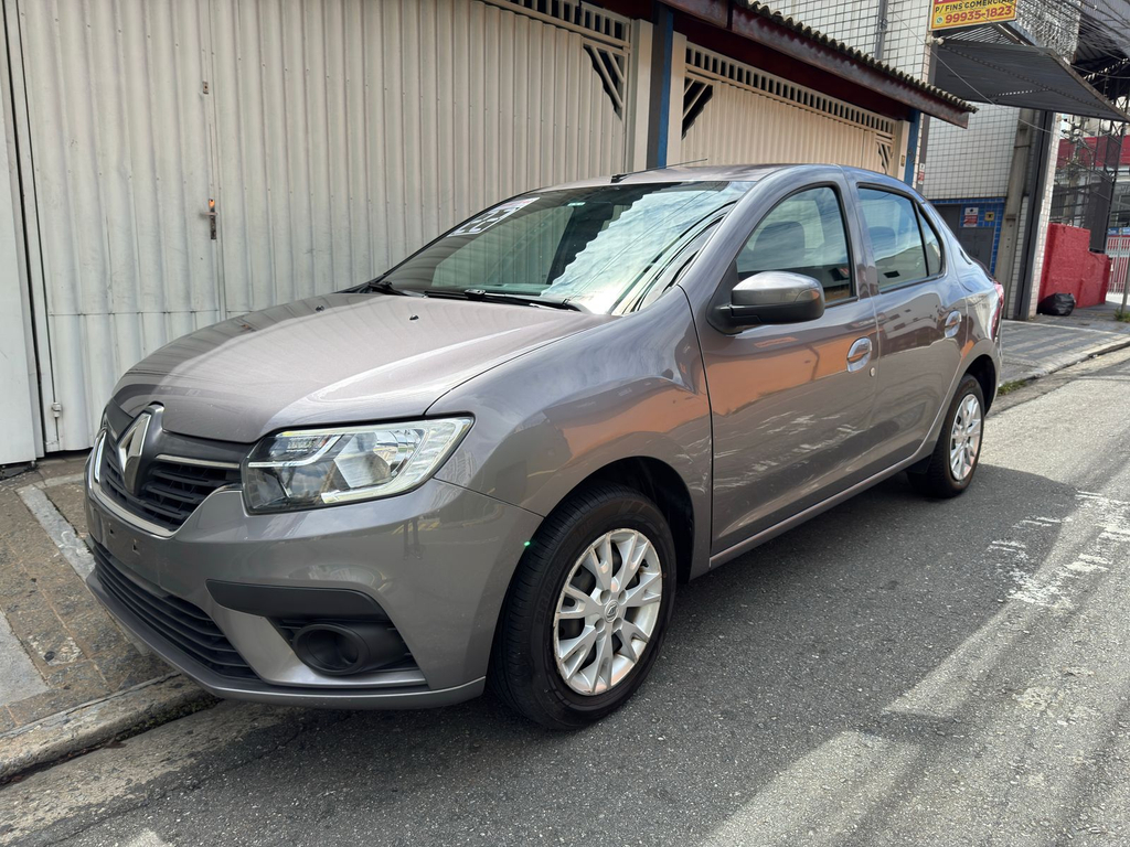Renault Logan Cinza