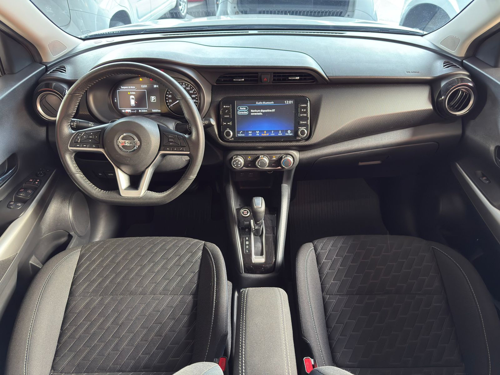 Nissan Kicks Branco