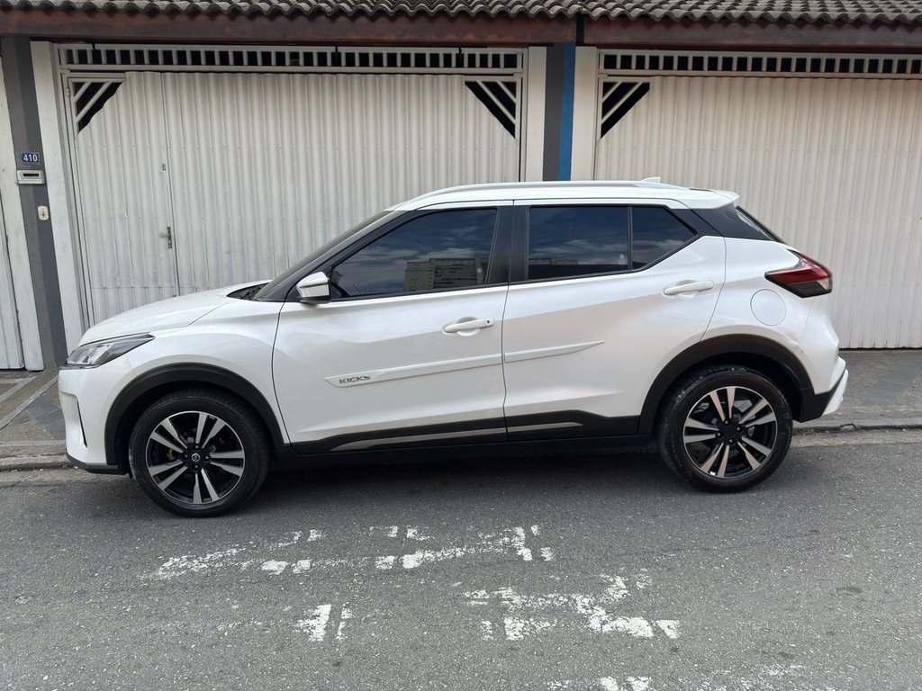 Nissan Kicks Branco