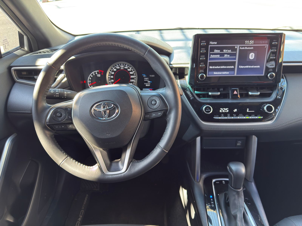 Toyota Corolla Cross Prata