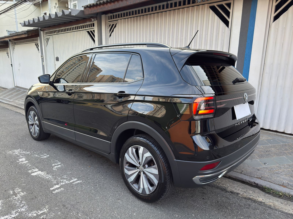 Volkswagen T-Cross Preto