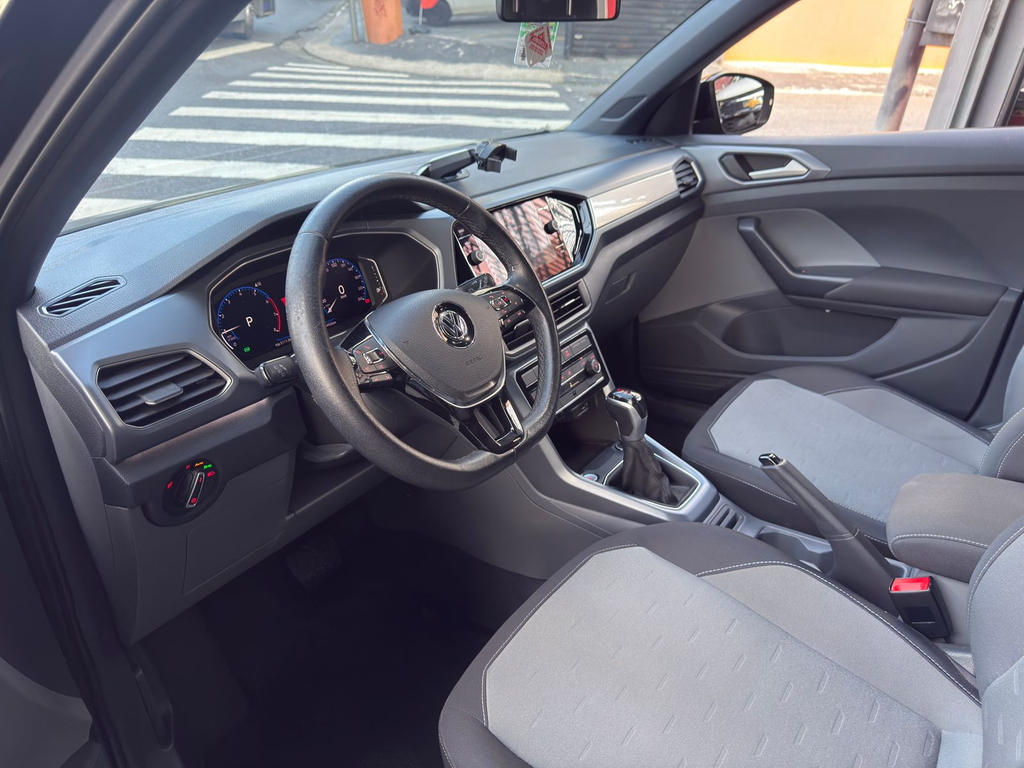 Volkswagen T-Cross Preto