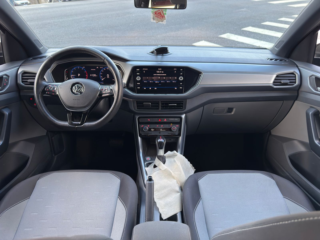 Volkswagen T-Cross Preto