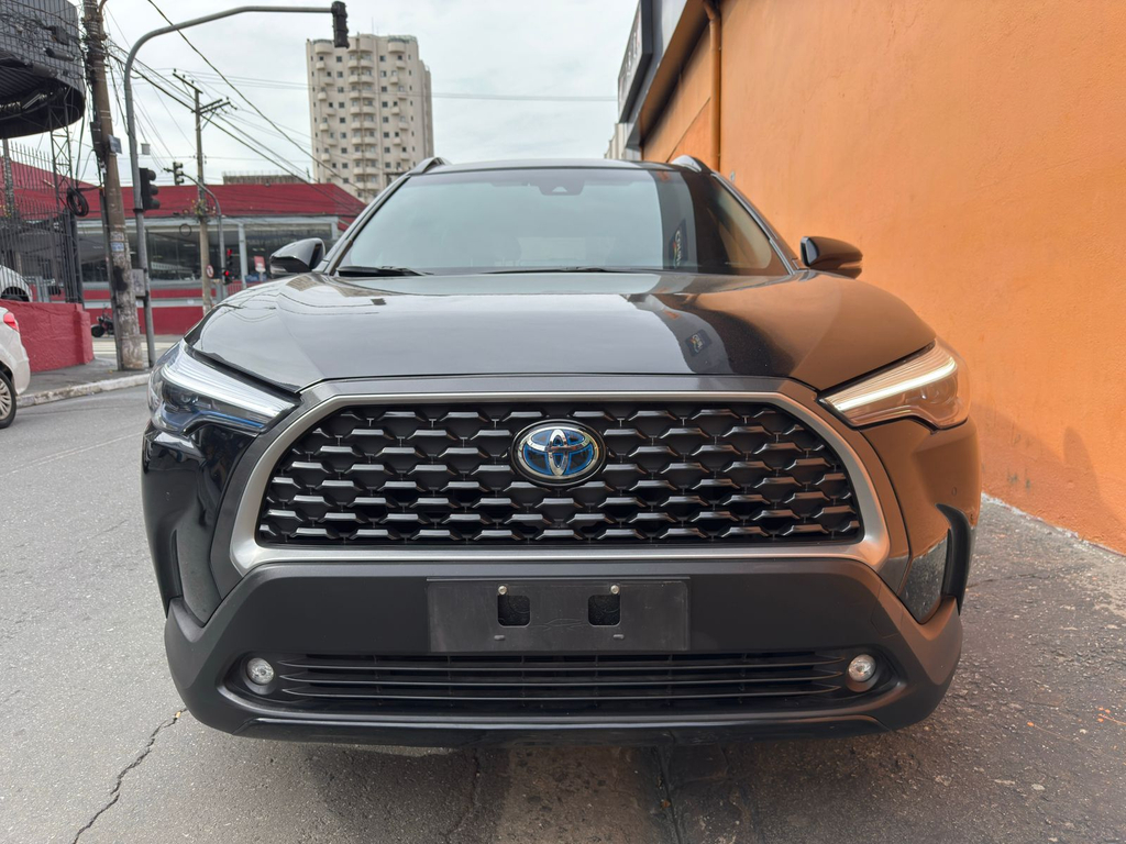Toyota Corolla Cross Preto