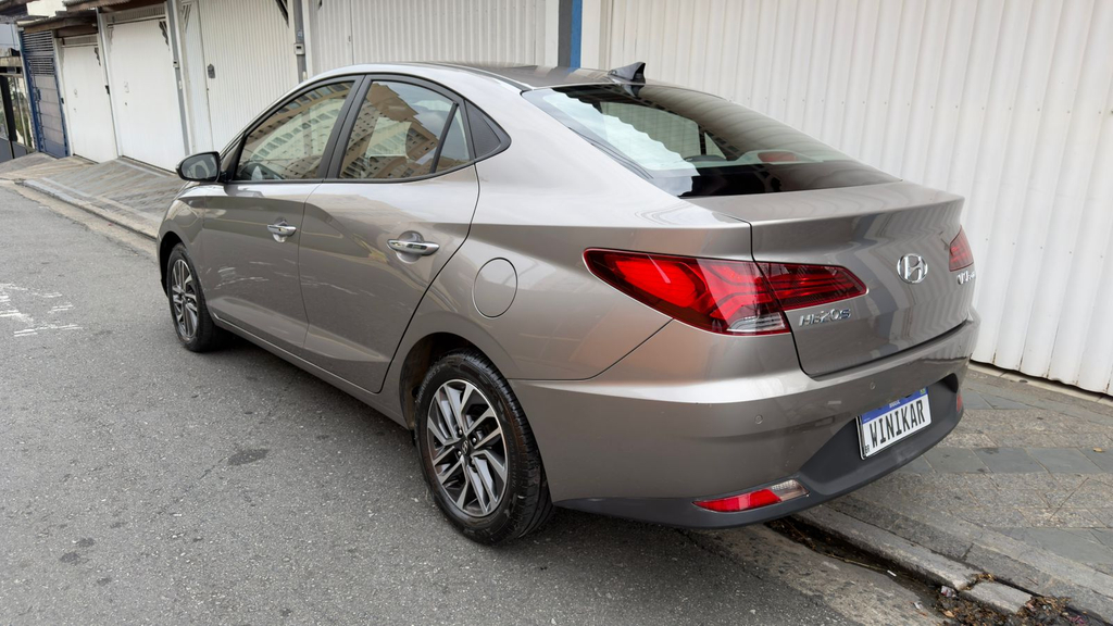 Hyundai HB20S Prata