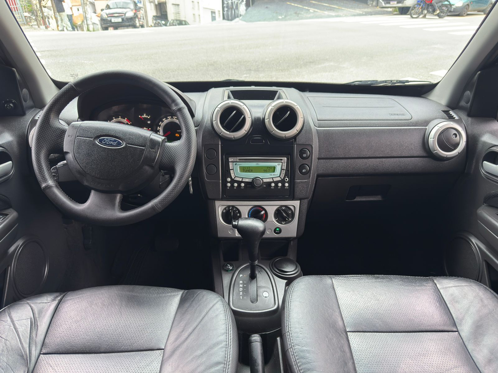 Ford EcoSport Preto