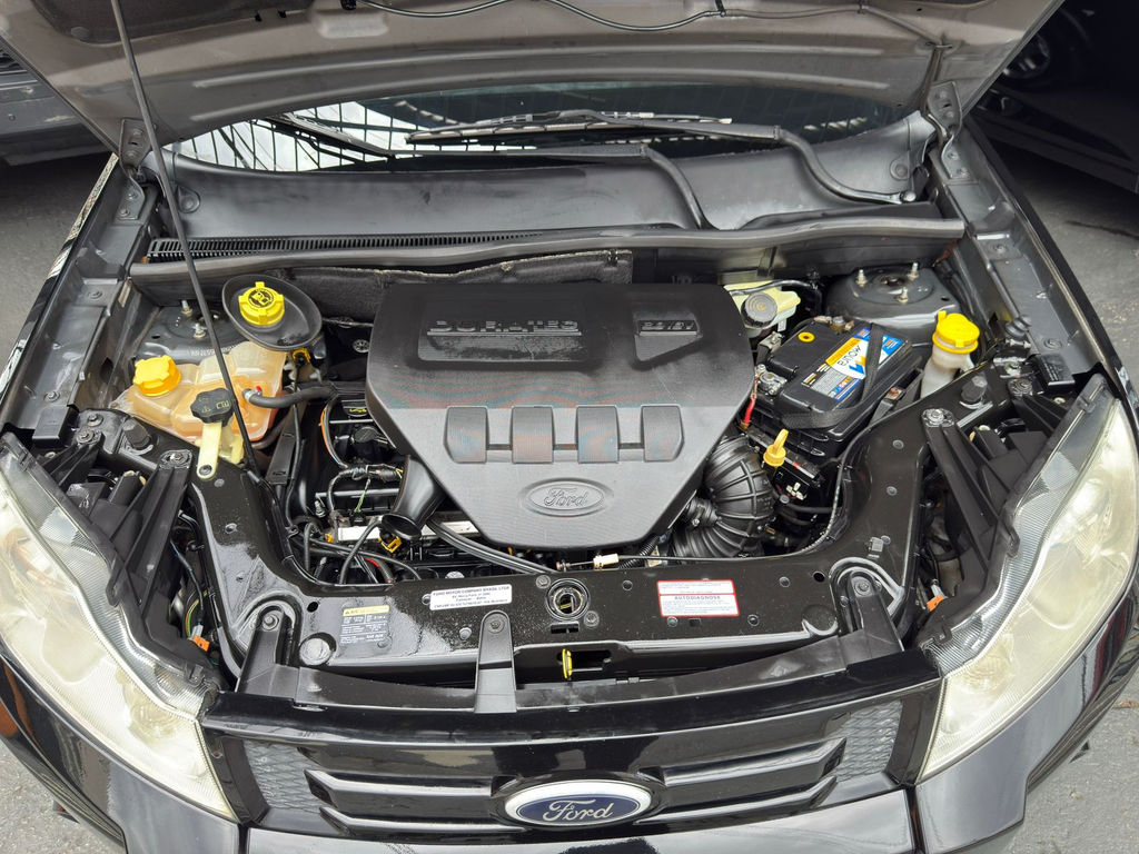 Ford EcoSport Preto